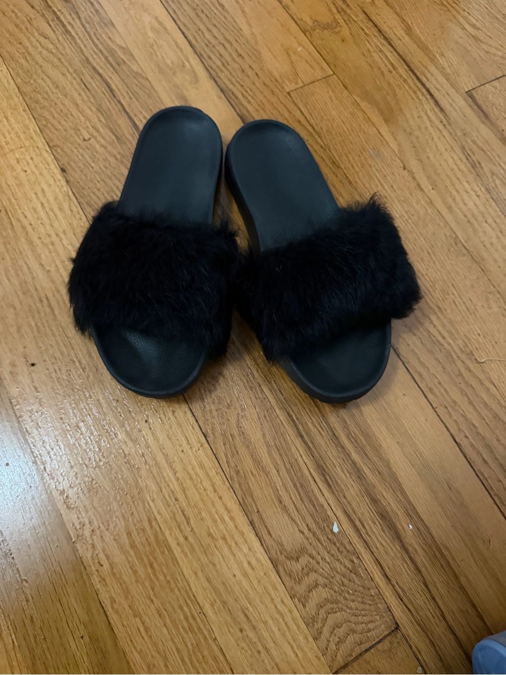 Faux Fur Slide Sandals - Black